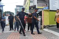 KL's top cop walks a mile in the shoes of the blind