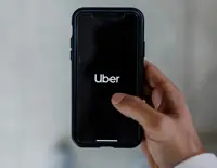 21-year-old killed after Uber driver abandons him on California highway, lawsuit says