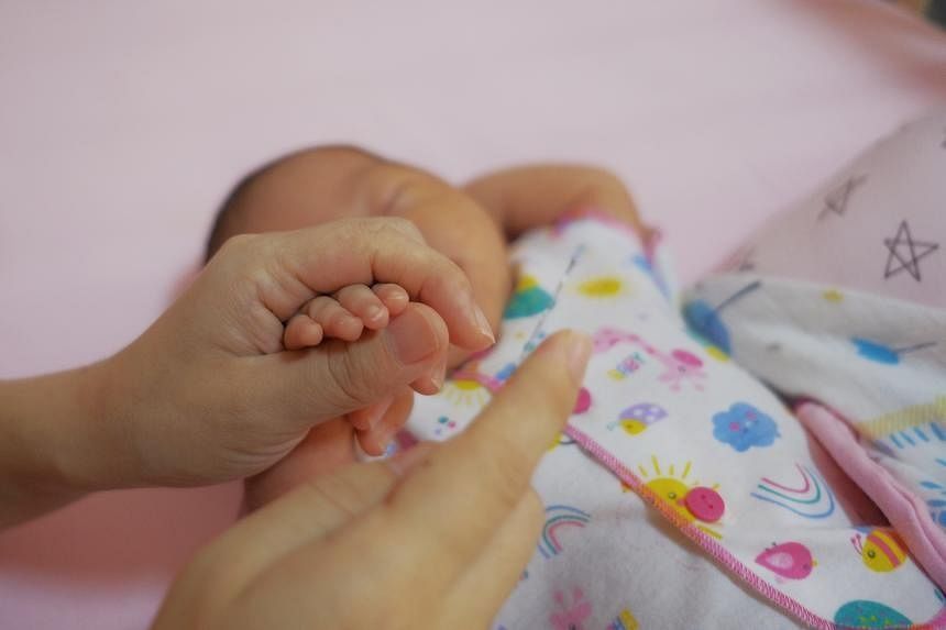 Singapore's oldest mum to a newborn in 2022 is 55 years old - Vimarsana News