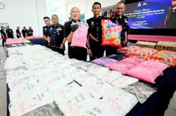 Cops clean house of detergent tactic syndicate