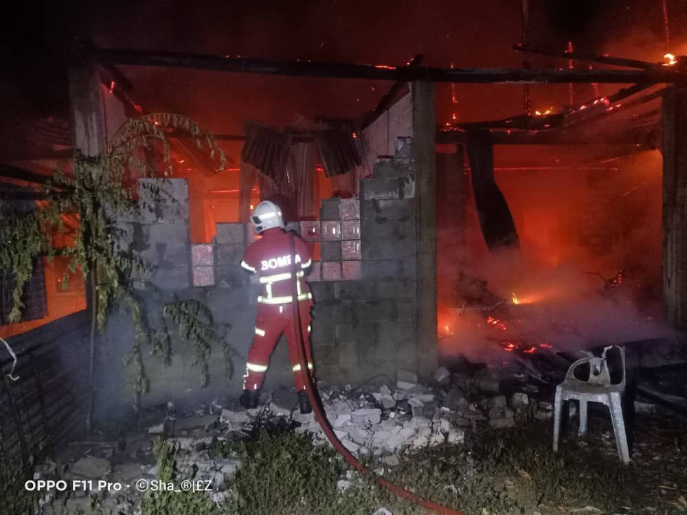 Kota Belud woman, sons hurt after jumping from burning house The Star