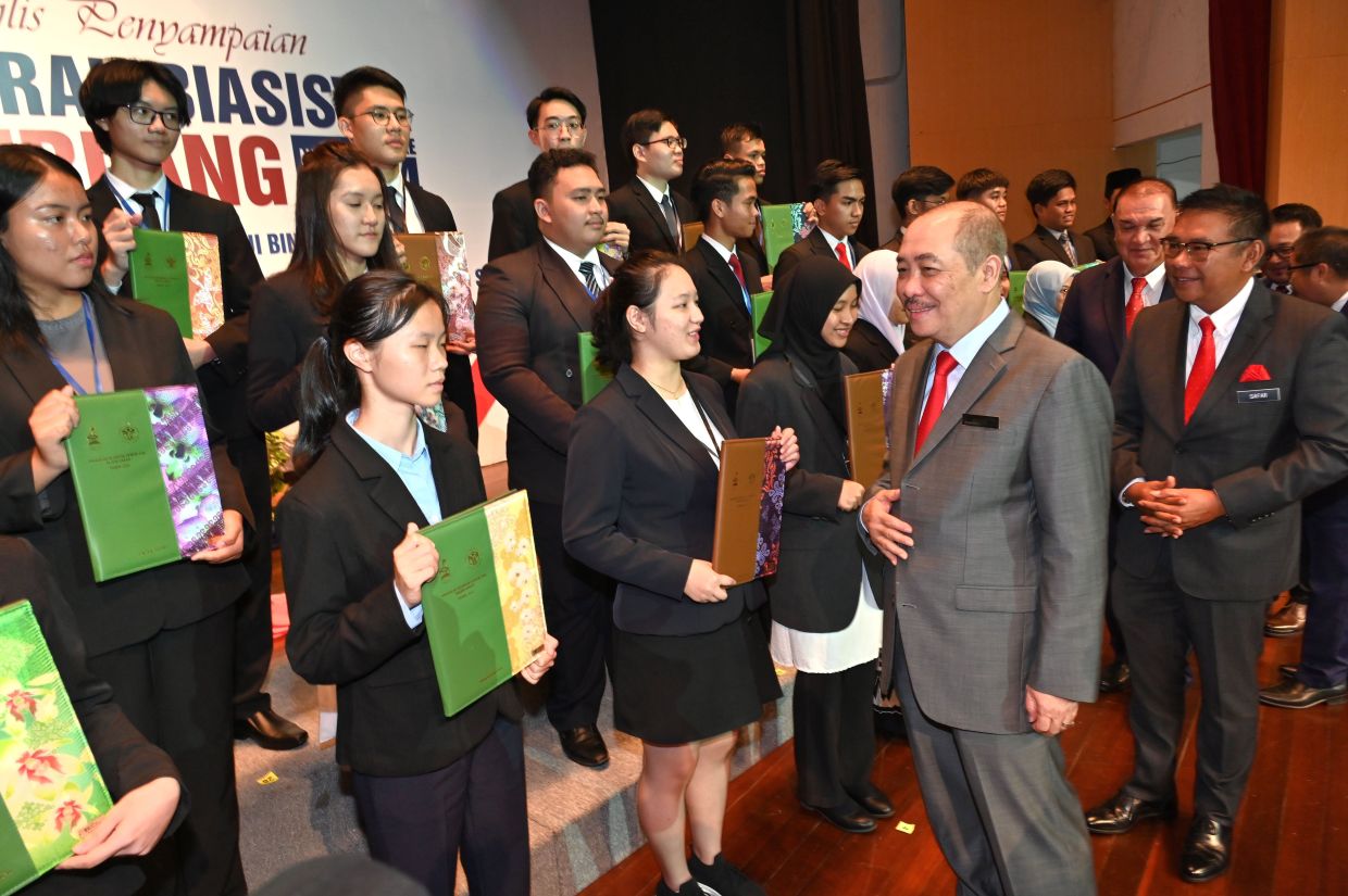 Sabah wants to know why nearly 6,000 SPM candidates failed to show up for exams - Vimarsana News