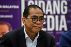 Subsidised fees at public varsities will not be abolished, says Khaled