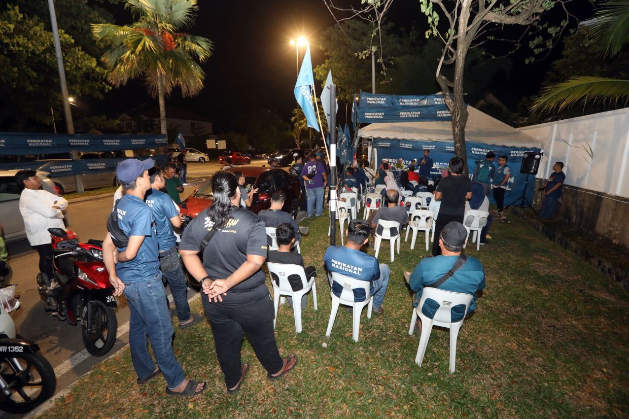 Ceramah see empty seats - Vimarsana News