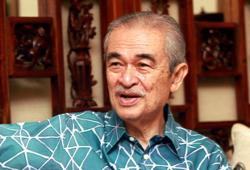 State polls: Pak Lah likely to vote in Penang if health permits