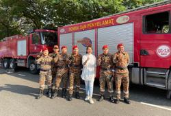 State polls: Subang Jaya candidates go all out to woo voters during last weekend before Polling Day