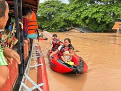 Heavy rain wreaks in Laos as landslides hit Khammuan, Borikhamxay and thousands evacuated