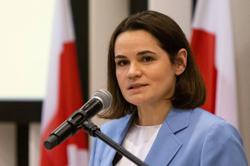 Lukashenko opponents unite, plan 'New Belarus' passports