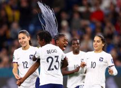 Soccer-While the elimination of top teams continues, France calm amid World Cup turmoil