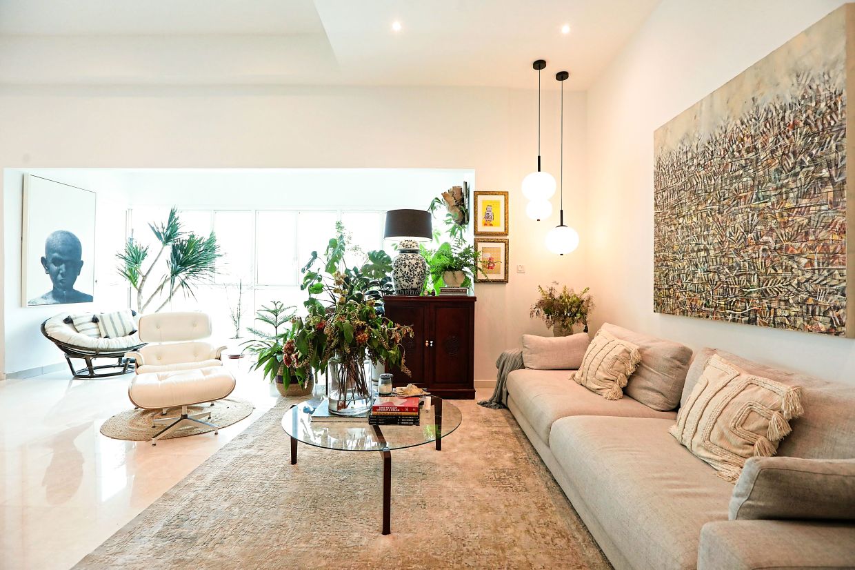 The living room has a welcoming and comfortable feel.