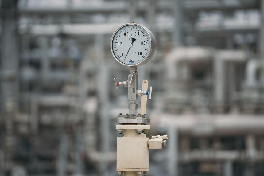 Indonesia's gas ambition faces investor test with global giants Shell and Chevron exits - Vimarsana News