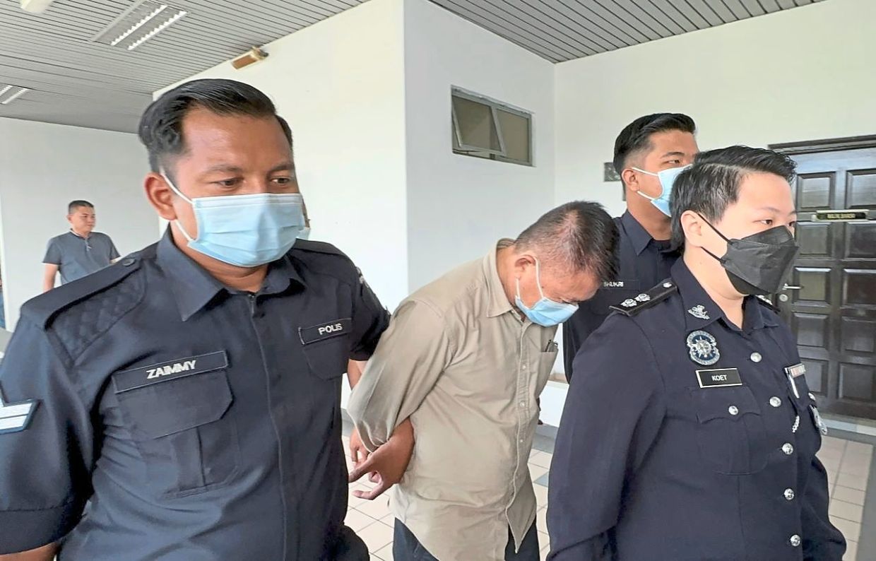 Lim Associations veep denies using Datuk Seri title - Vimarsana News