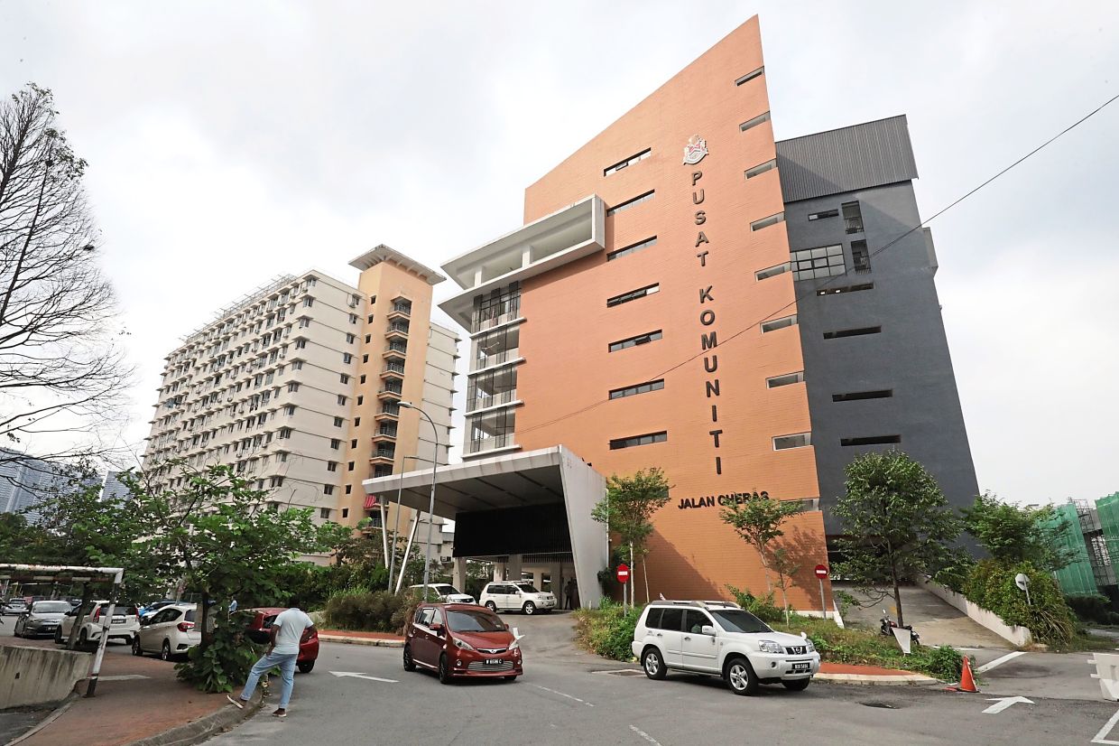 RM40mil Cheras community centre gathering dust after completion - Vimarsana News