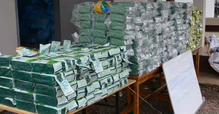 Authorities in Laos' Bokeo Province seize 720kg of meth pills as drug traffickers evade capture - Vimarsana News