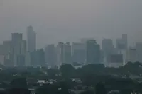 Indonesian ministry shuts down four factories, will spray mist to reduce air pollution
