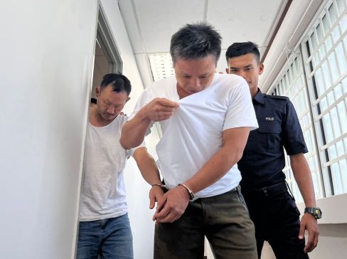 Duo facing death for trafficking over 400kg of drugs - Vimarsana News