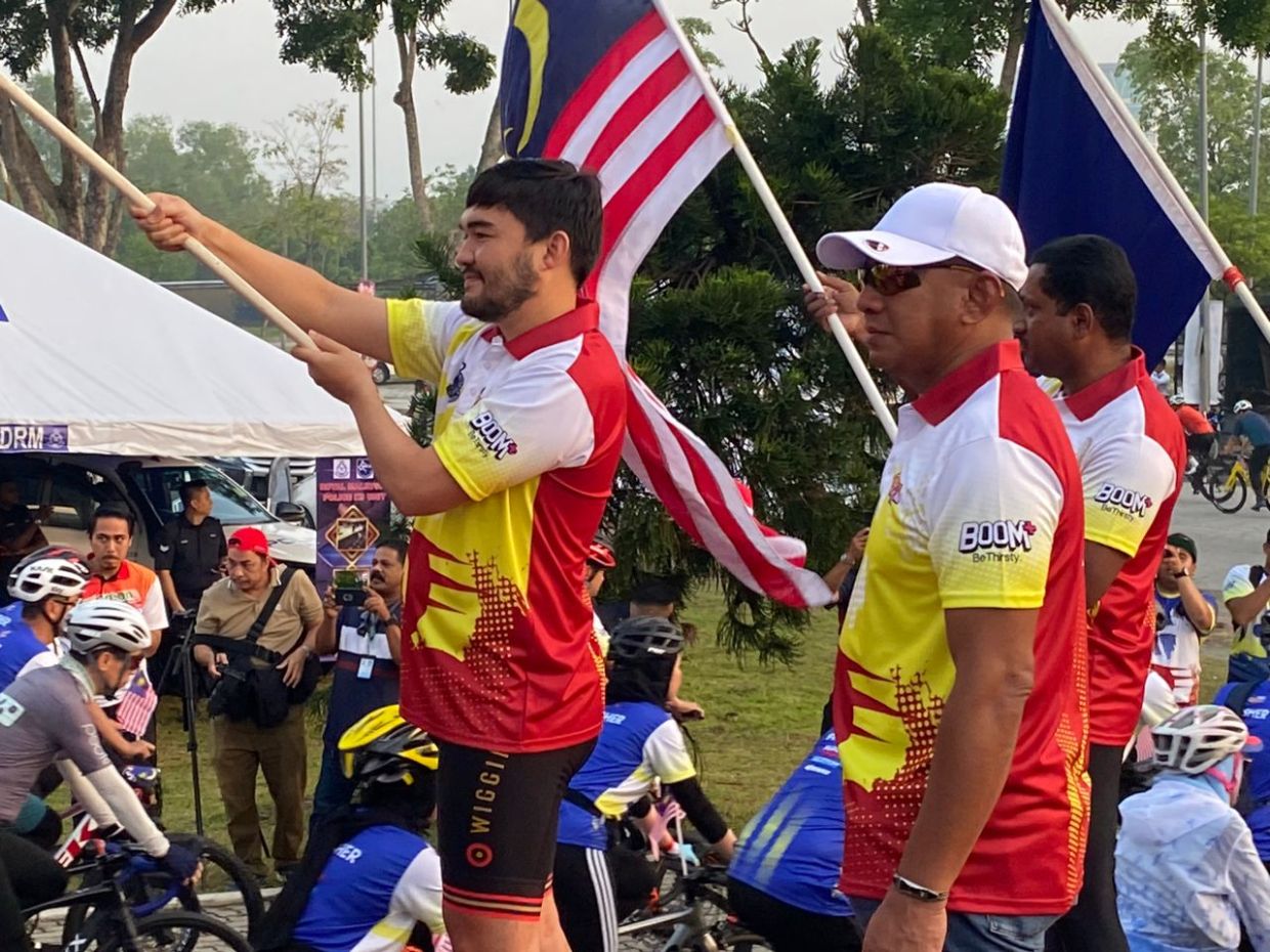 Thousands pay summonses at discounted rate at police carnival The Star