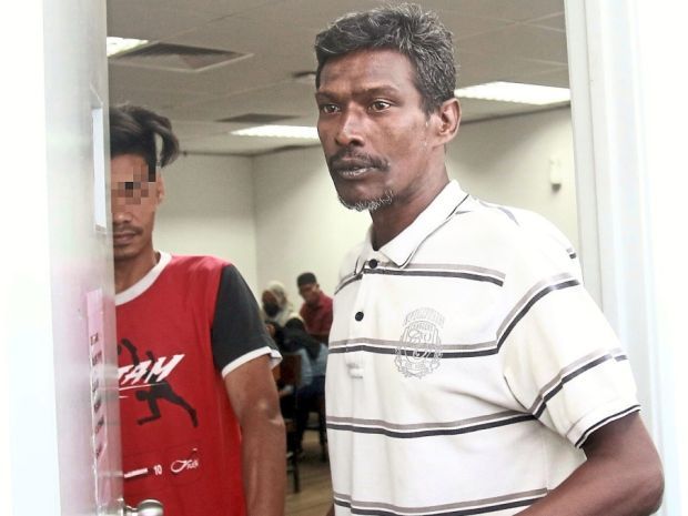 Jailed for threatening mum with scissors - Vimarsana News
