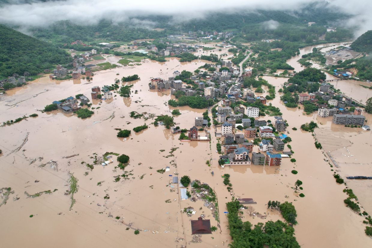 Remnants of typhoon Haikui cause floods in southeastern China | The Star