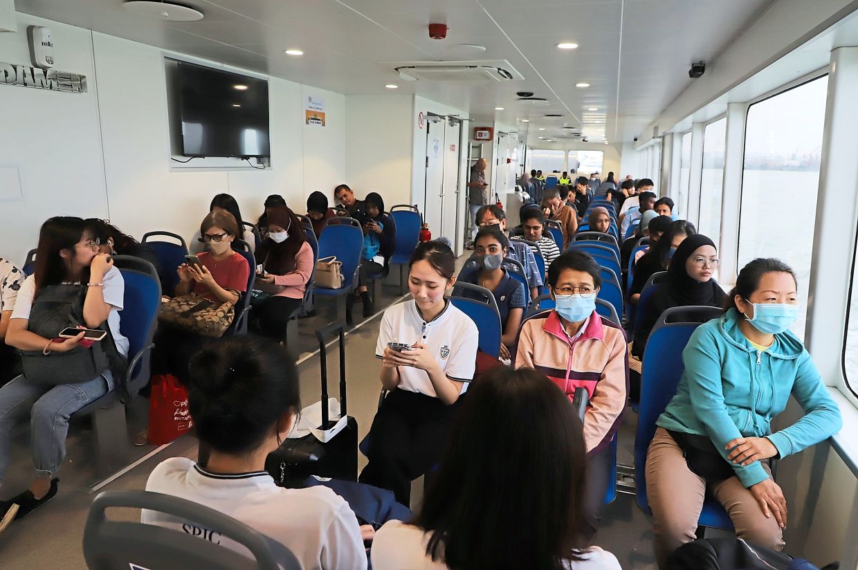 Some commuters don't mind higher ferry fares - Vimarsana News