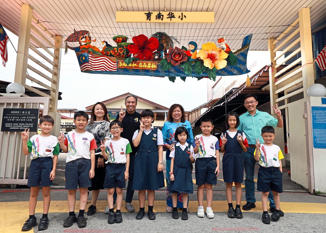 Harmony sampan a celebration of Malaysia's diversity - Vimarsana News