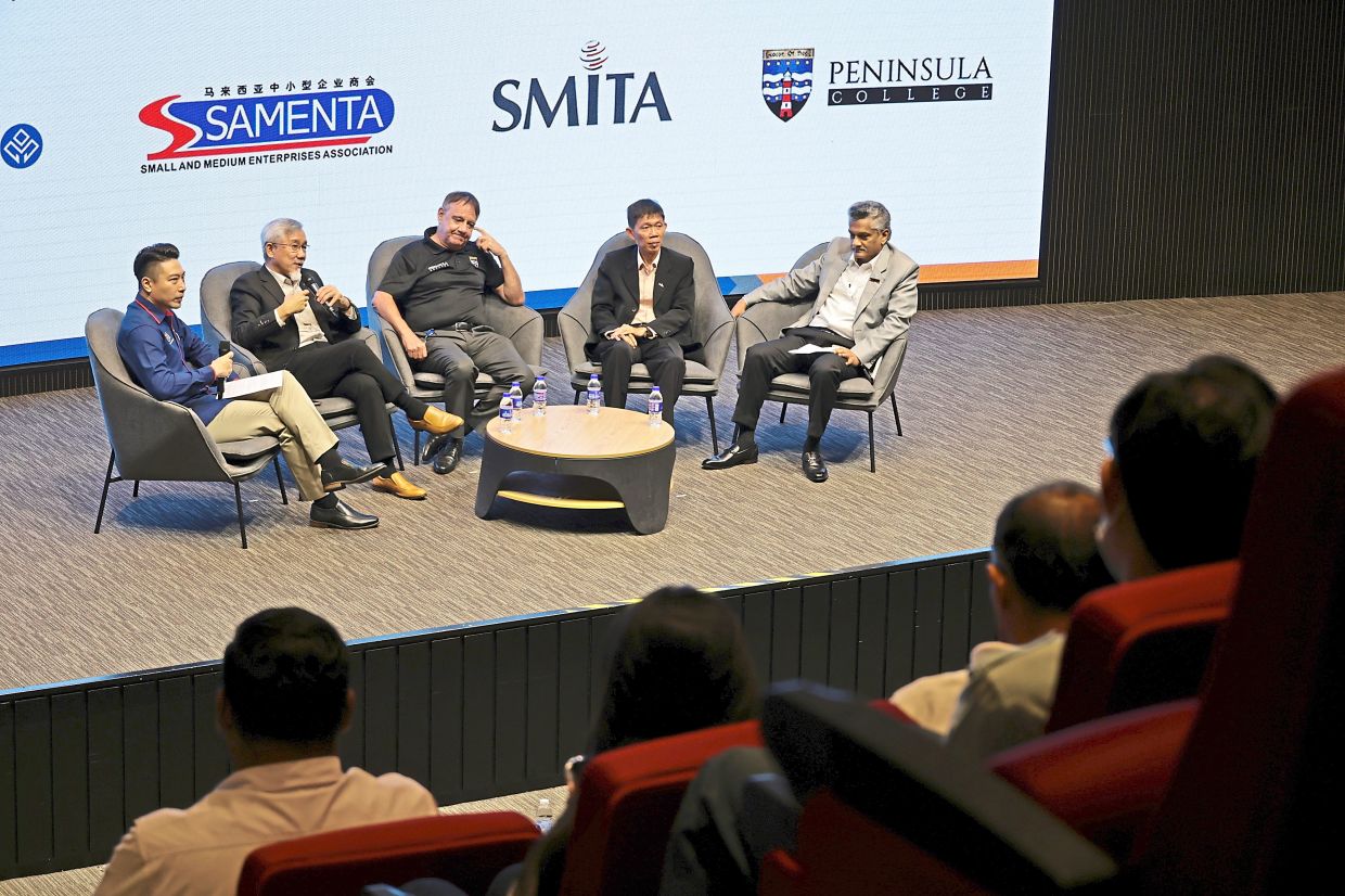 (From left) Choong, Tan, Prof Pasby, Saw and Phillip discussing how to create a sustainable talent pipeline for SMEs.