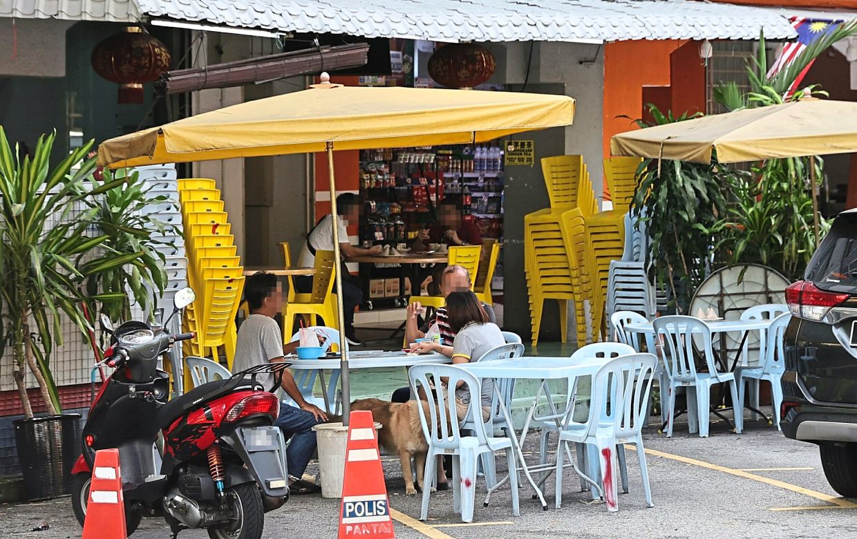 Hogging Area Business hogging parking bays in commercial area | The Star