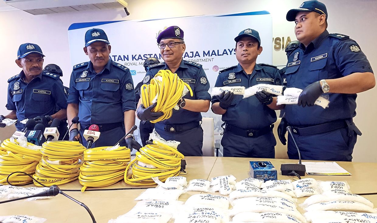 Customs put a damper on drug smuggling bid - Vimarsana News