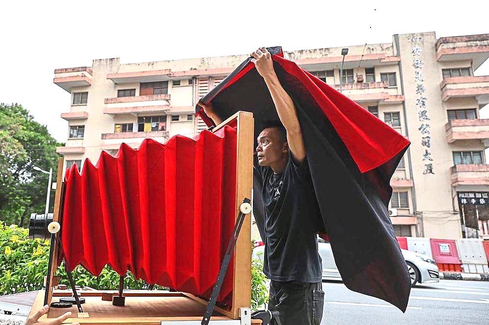 In Ipoh, an old world photography enthusiast builds his own wet plate camera - Vimarsana News
