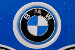 BMW to offer highly automated driving from the end of the year