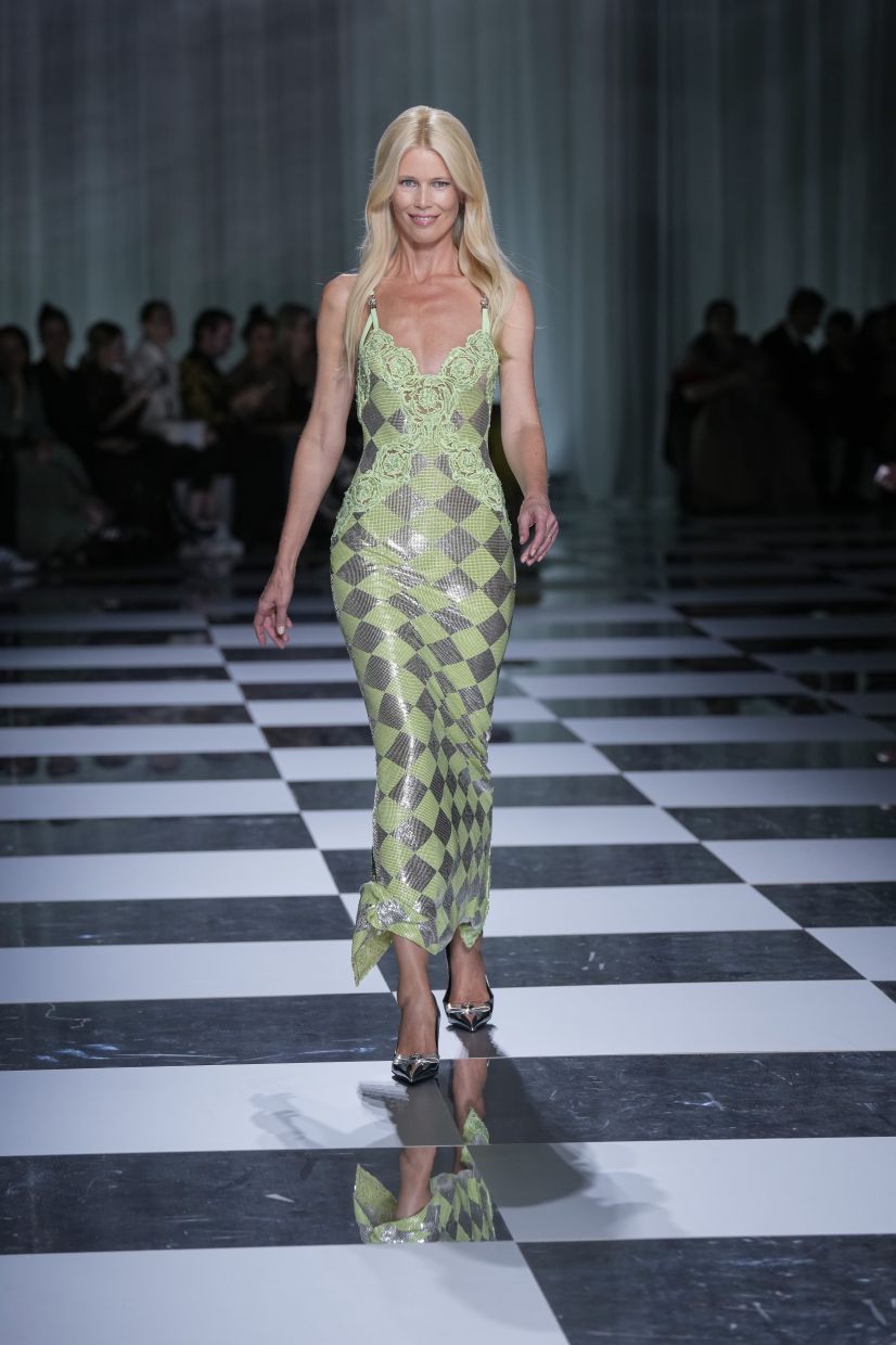 Claudia Schiffer walks the Versace Spring/Summer 2024 runway. Photo: AP