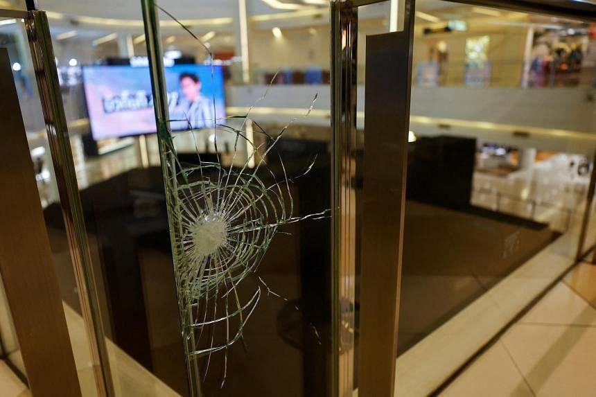 Bangkok mall shooting: Chinese victim and family were hiding in toilet ...