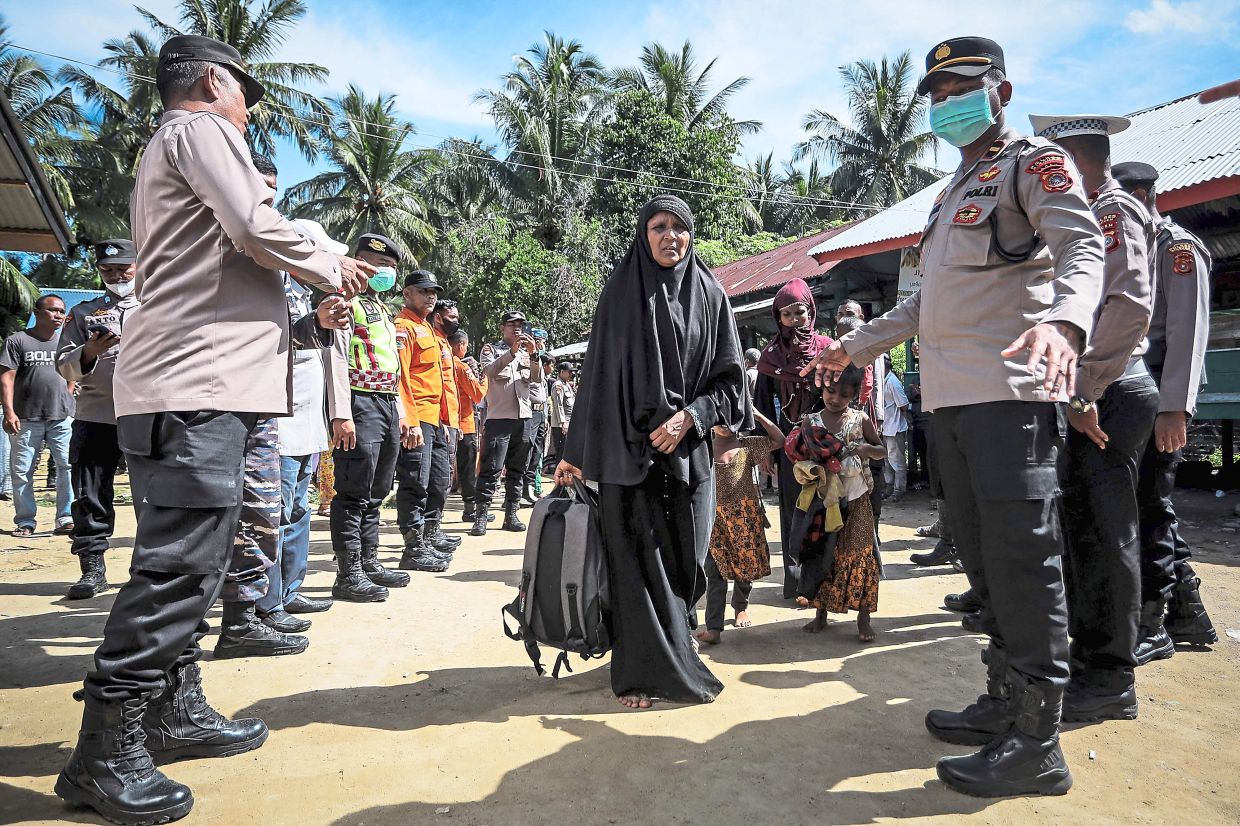 ‘Don’t forget the Rohingya’