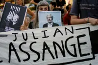 Julian Assange to be made honorary citizen of Rome