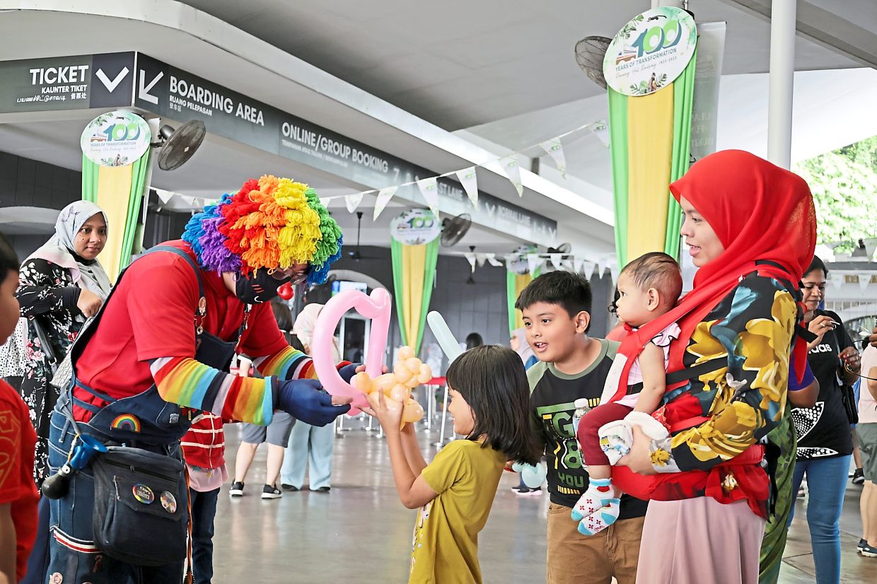 Special day of cheer for visitors | The Star