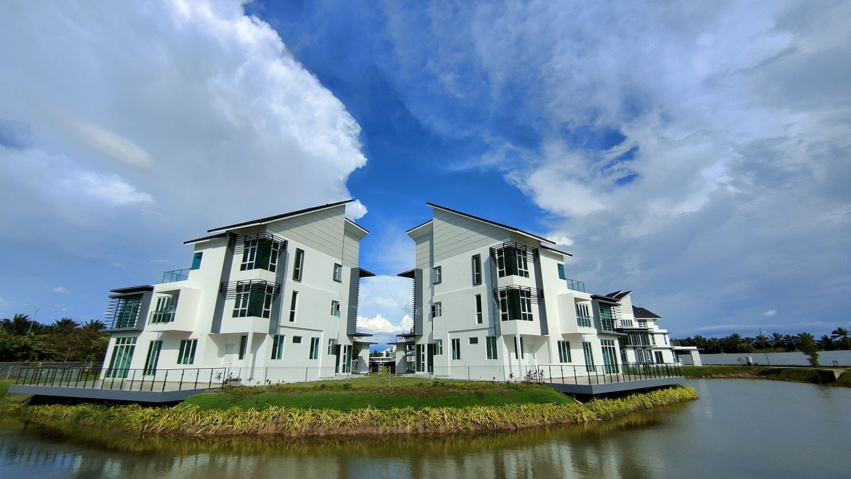 Crescent Dew offers a picturesque backdrop for your dream home with the stunning lake that envelops entire development project.