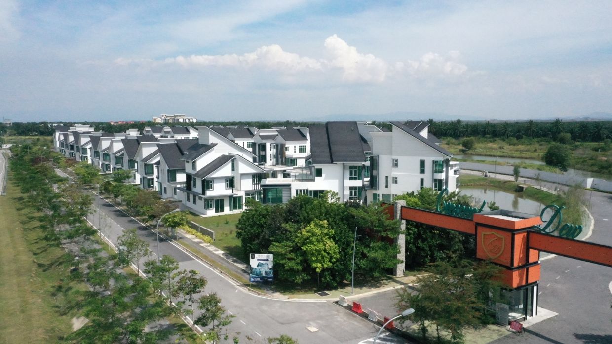 Discover the allure of Crescent Dew, your gateway to modern living.