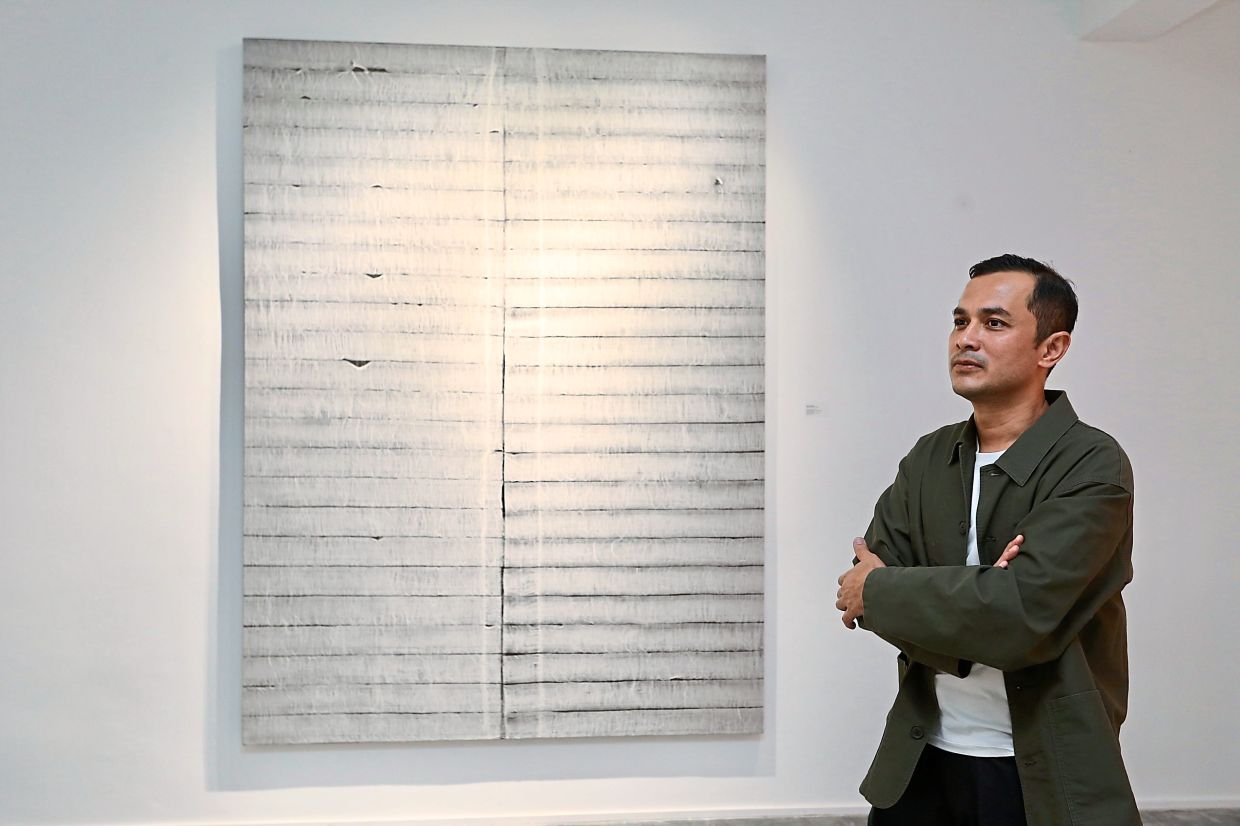 Saiful Razman's new exhibition revisits a place of memory and beginning - Vimarsana News