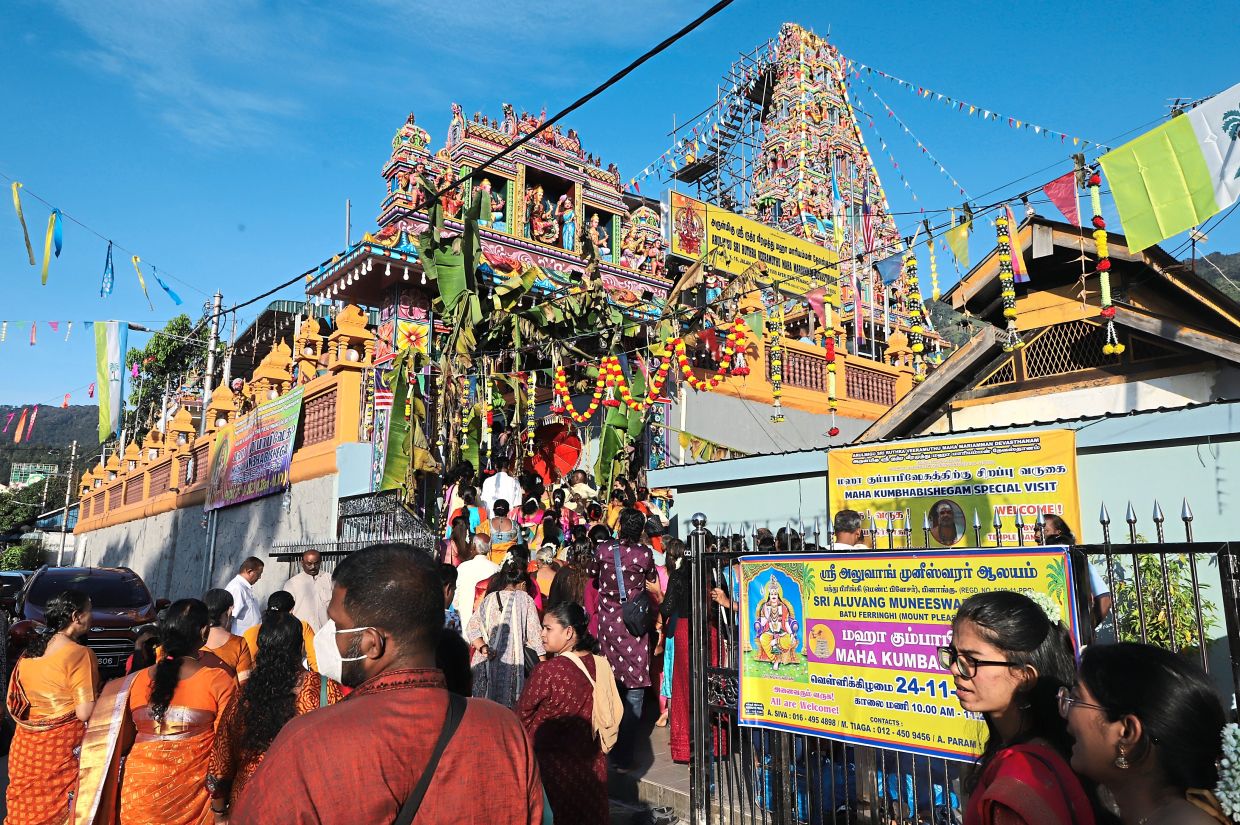 Sparkling tale behind family shrine - Vimarsana News