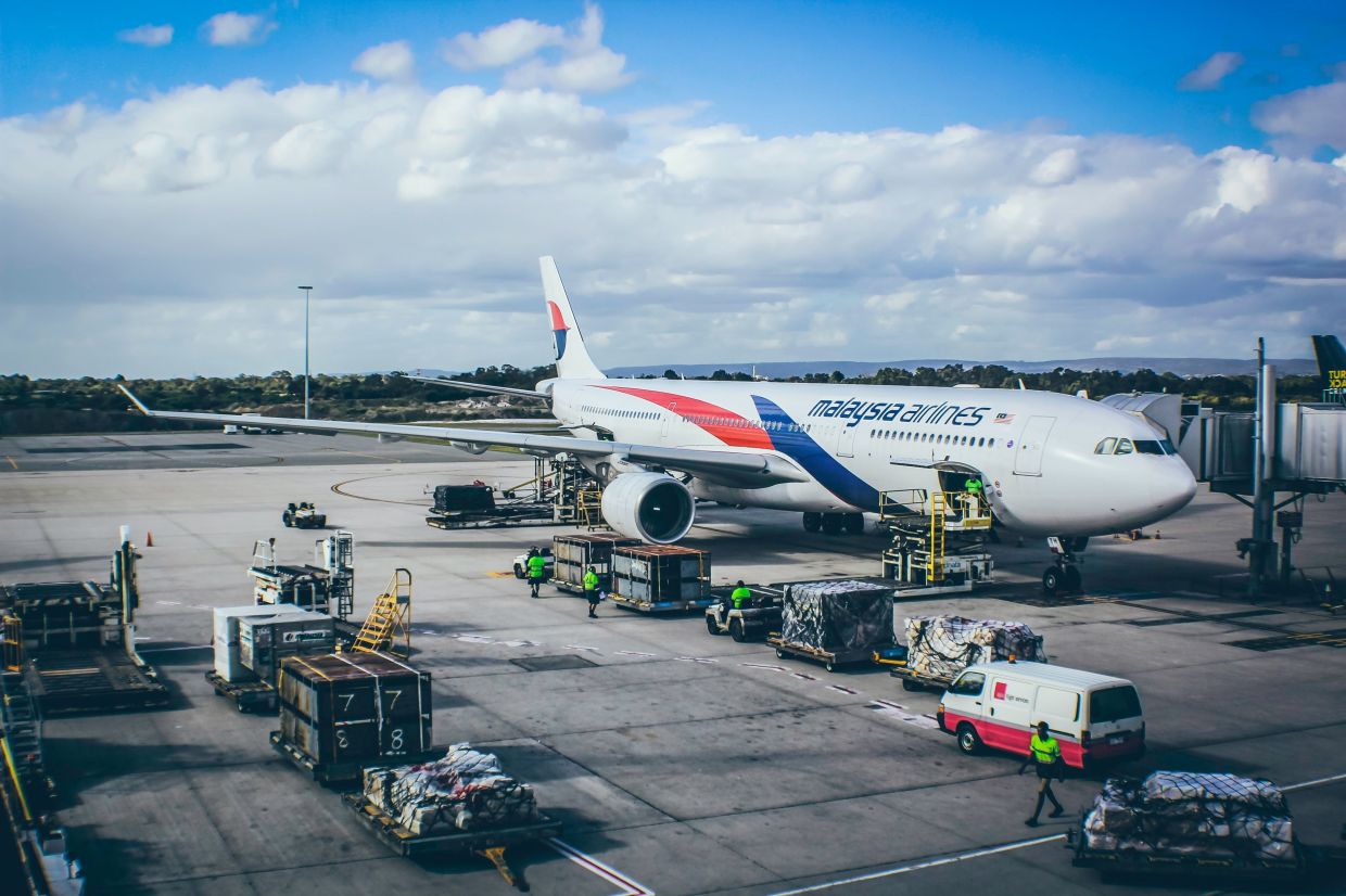 Malaysia Airlines to fully restore in-flight meal services by Nov 15 - Vimarsana News