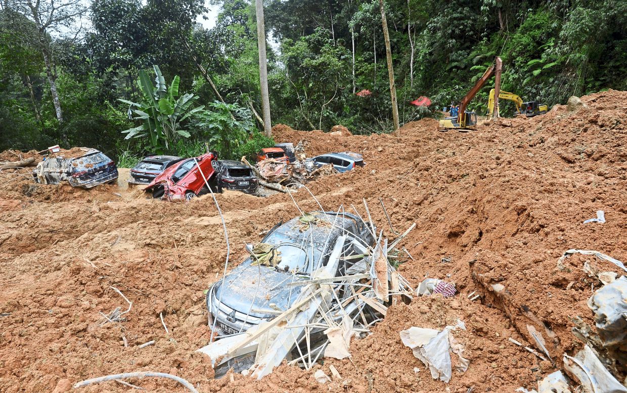 31 hotspots at risk of landslides identified - Vimarsana News