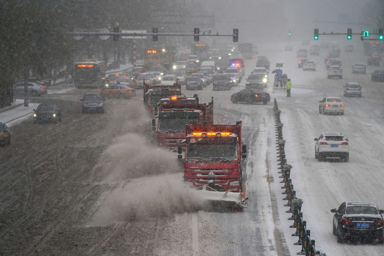 Blizzards in China's northeast ground flights and force school closures (update) - Vimarsana News
