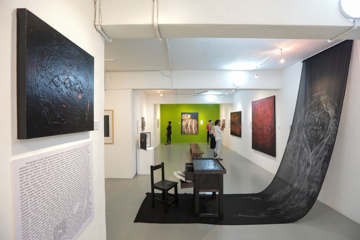 A general view of the 'Garis Puisi' exhibition at Hom Art Trans gallery in Ampang, Selangor. Photo: The Star/Yap Chee Hong