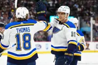 NHL roundup: Blues blitz Avs behind 2 hat tricks