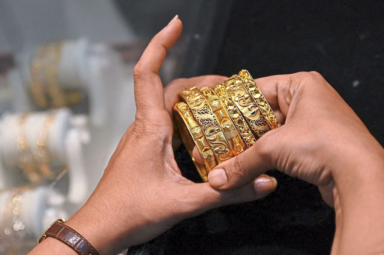 Gold jewellery product exports to shrink this year The Star