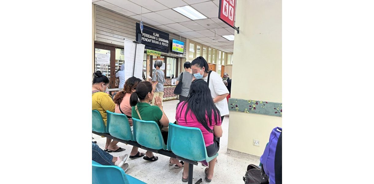 Visitors, patients express concern over beggar at HSA - Vimarsana News