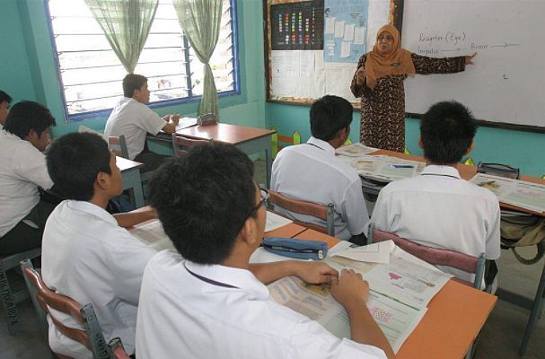 S’wak aims to resolve shortage of teachers next year