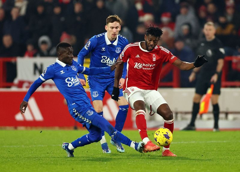 Football SoccerWin blows belief into Everton in postpoint deduction