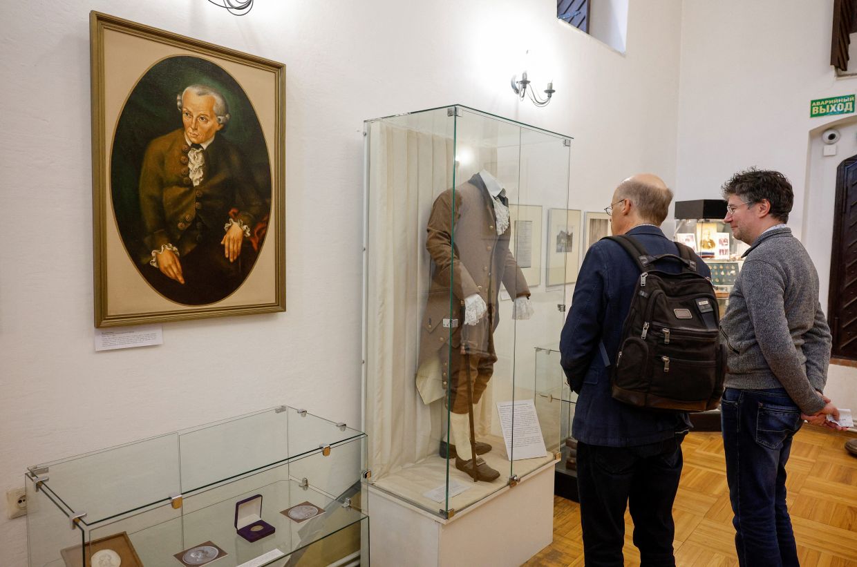 Russia's Kaliningrad digitises hometown philosopher Kant's works - Vimarsana News