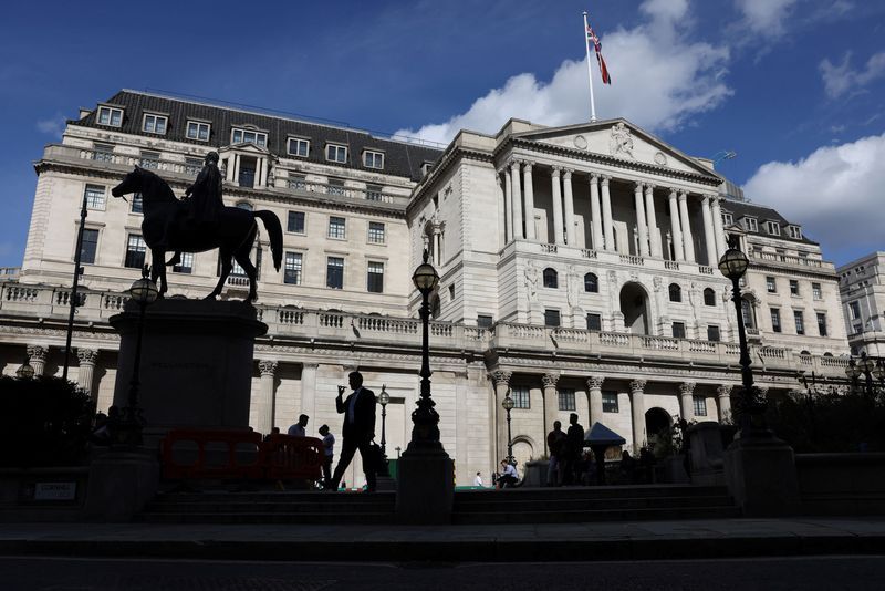 Bank of England to hold its line against rate cut talk | The Star